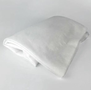 چه خواص منحصر به فردی باعث می شود که پنبه سوزنی در هر دو کاربرد صنعتی و خانگی ضروری باشد؟