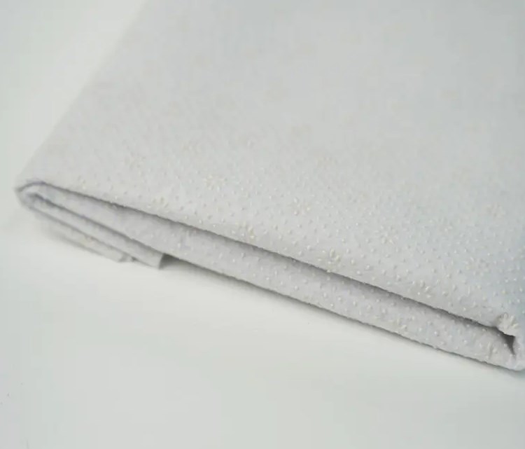 چرا فرش های ضد لغزش به یک انتخاب ضروری برای خانه های مدرن تبدیل شده اند؟